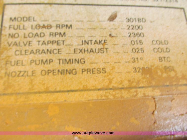 image for item G8974 Case D475 crawler plow