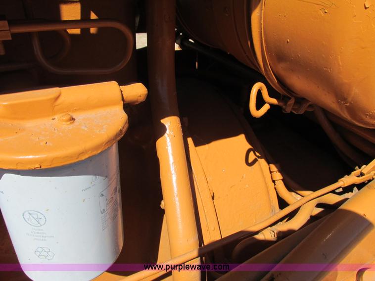 image for item G8974 Case D475 crawler plow