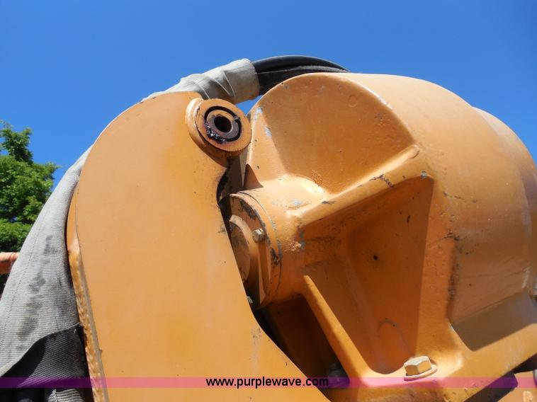 image for item G8975 2001 Case 660 plow