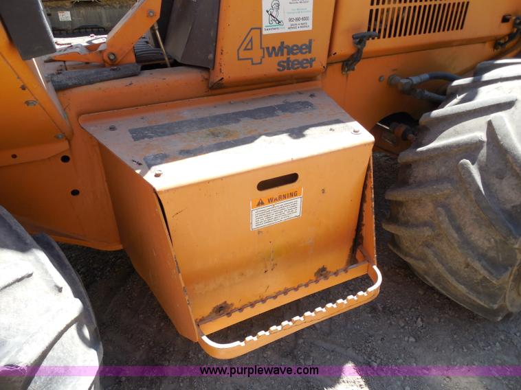 image for item G8975 2001 Case 660 plow