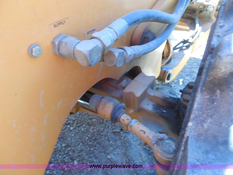 image for item G8975 2001 Case 660 plow