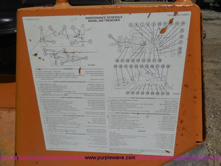 image for item G8975 2001 Case 660 plow