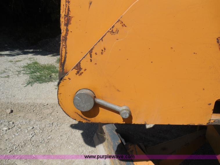 image for item G8976 2001 Case 860 Turbo plow