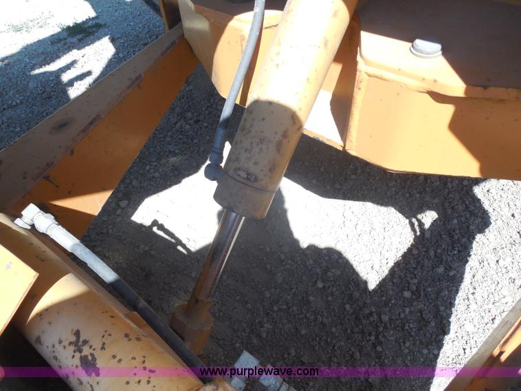 image for item G8976 2001 Case 860 Turbo plow