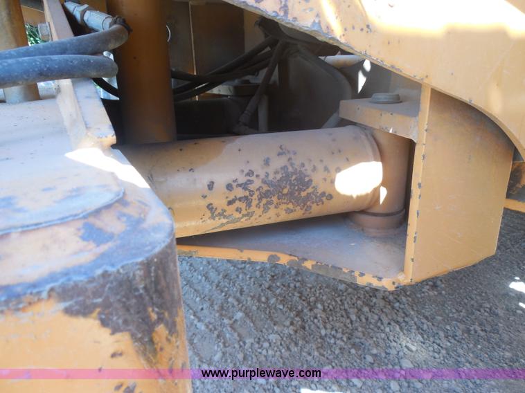 image for item G8976 2001 Case 860 Turbo plow