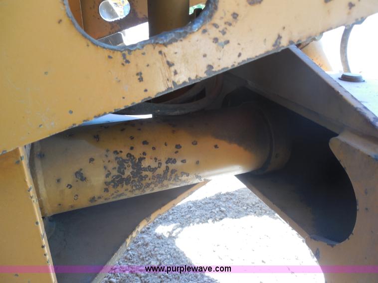 image for item G8976 2001 Case 860 Turbo plow