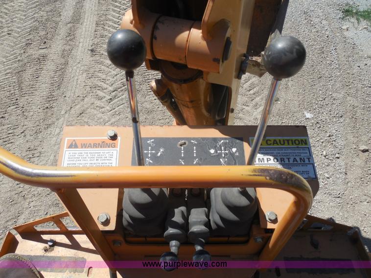 image for item G8976 2001 Case 860 Turbo plow