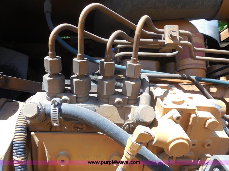 image for item G8976 2001 Case 860 Turbo plow