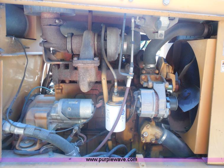 image for item G8976 2001 Case 860 Turbo plow