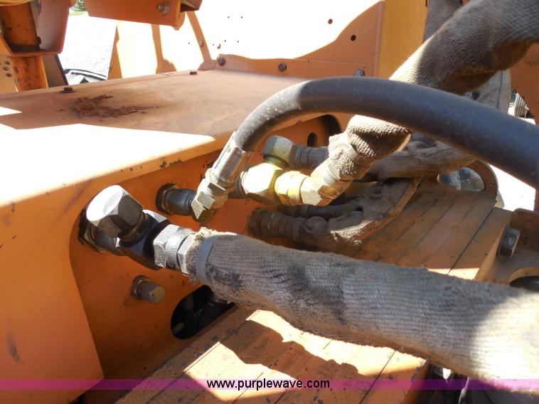 image for item G8976 2001 Case 860 Turbo plow