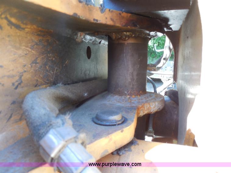 image for item G8976 2001 Case 860 Turbo plow