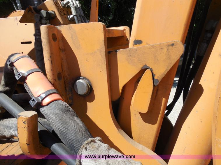 image for item G8976 2001 Case 860 Turbo plow