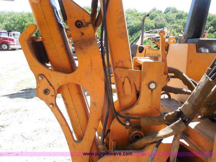 image for item G8976 2001 Case 860 Turbo plow