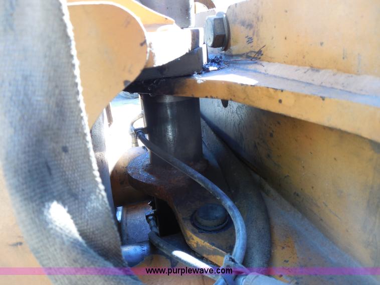 image for item G8976 2001 Case 860 Turbo plow