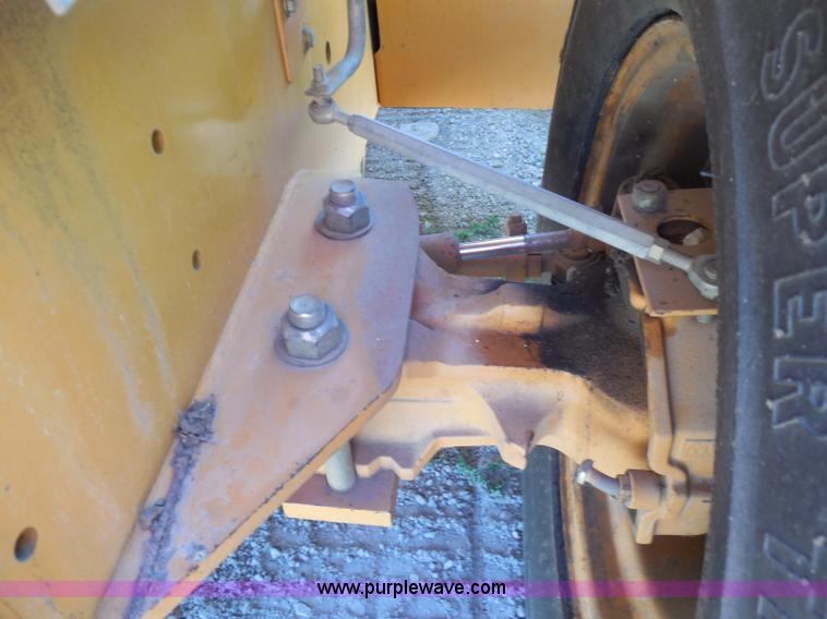 image for item G8976 2001 Case 860 Turbo plow