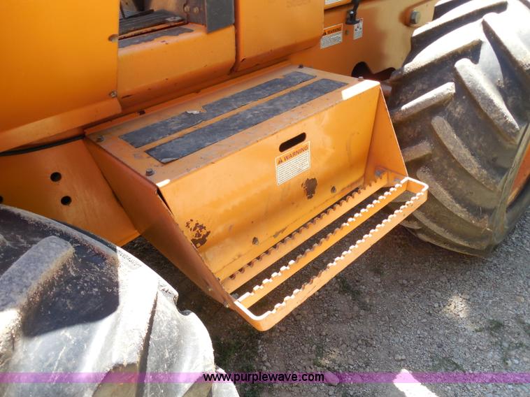 image for item G8976 2001 Case 860 Turbo plow