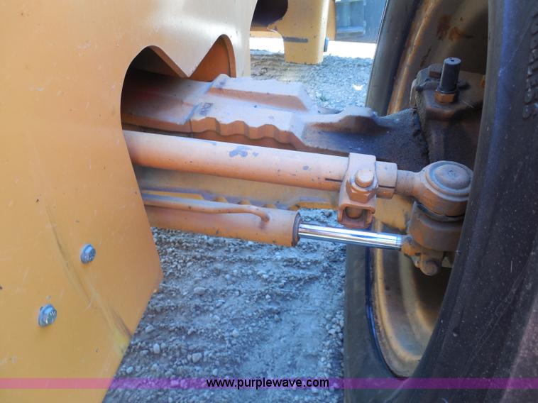 image for item G8976 2001 Case 860 Turbo plow