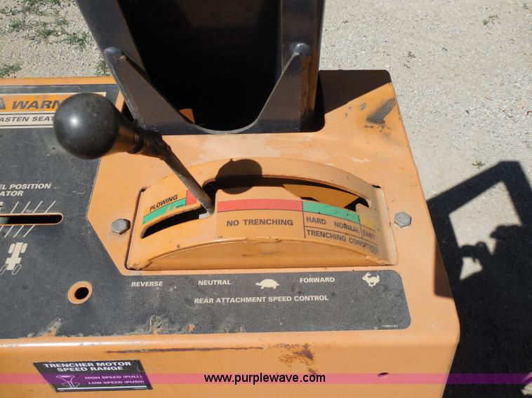 image for item G8976 2001 Case 860 Turbo plow