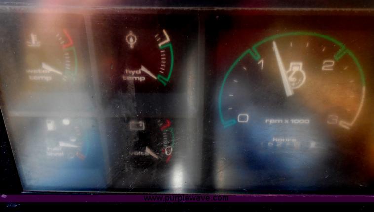 image for item G8976 2001 Case 860 Turbo plow