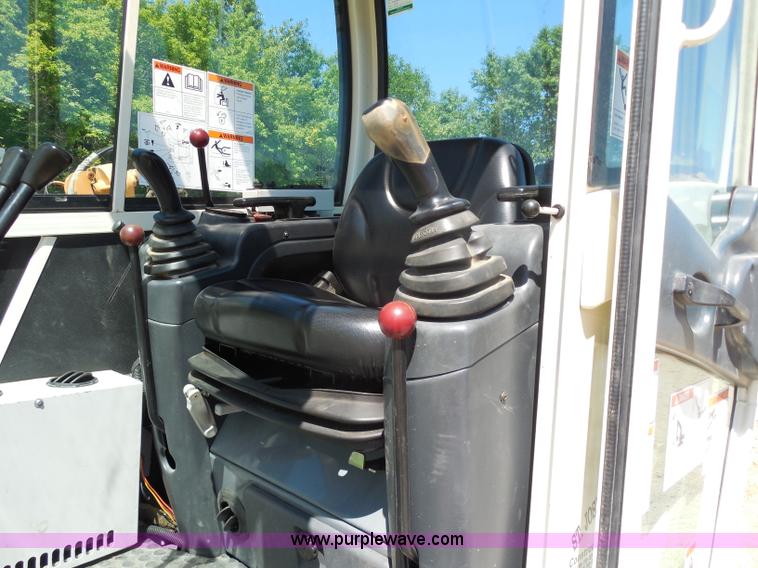 image for item G8977 2010 Terex TC50 compact excavator