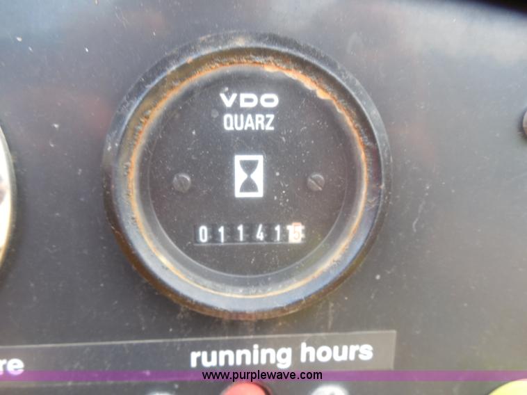 image for item G8979 1993 Atlas Copco XA590JD portable air compressor