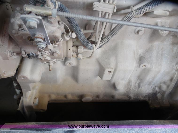 image for item G8979 1993 Atlas Copco XA590JD portable air compressor