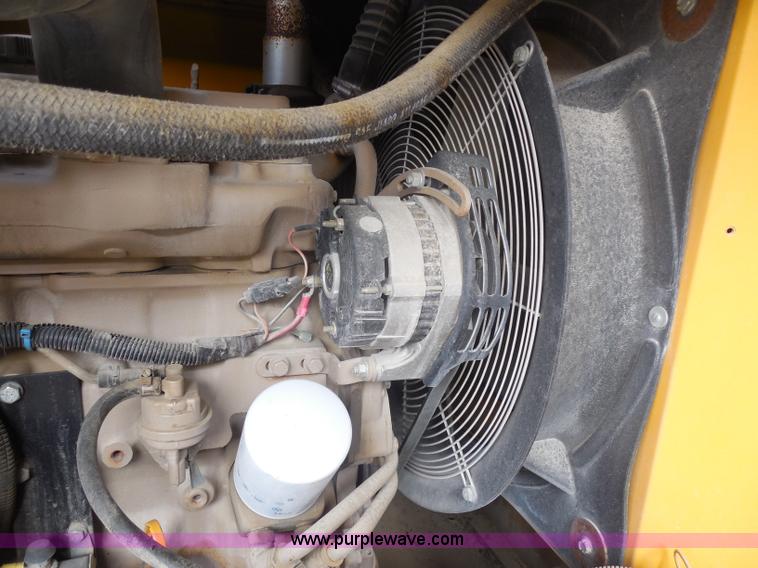 image for item G8979 1993 Atlas Copco XA590JD portable air compressor