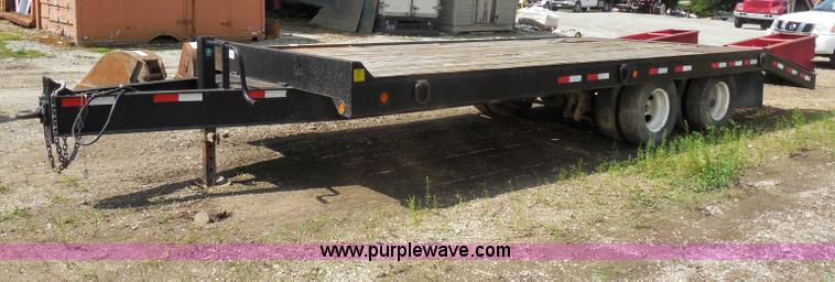 image for item G8983 2000 Towmaster T20 trailer