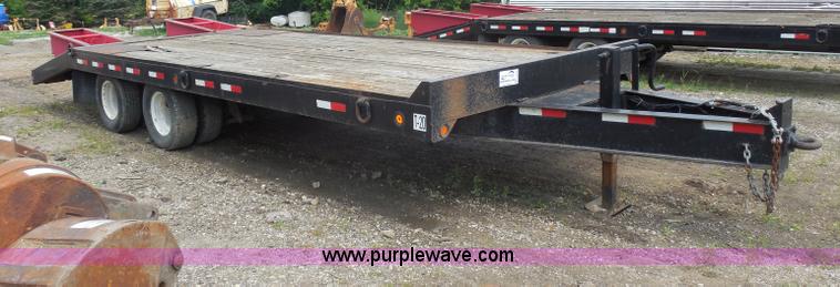 image for item G8983 2000 Towmaster T20 trailer
