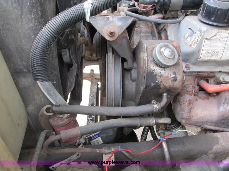 image for item G8992 1982 Ford F700 digger derrick truck