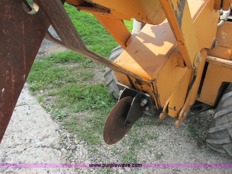 image for item G8995 1991 Case Maxi-Sneaker B cable plow