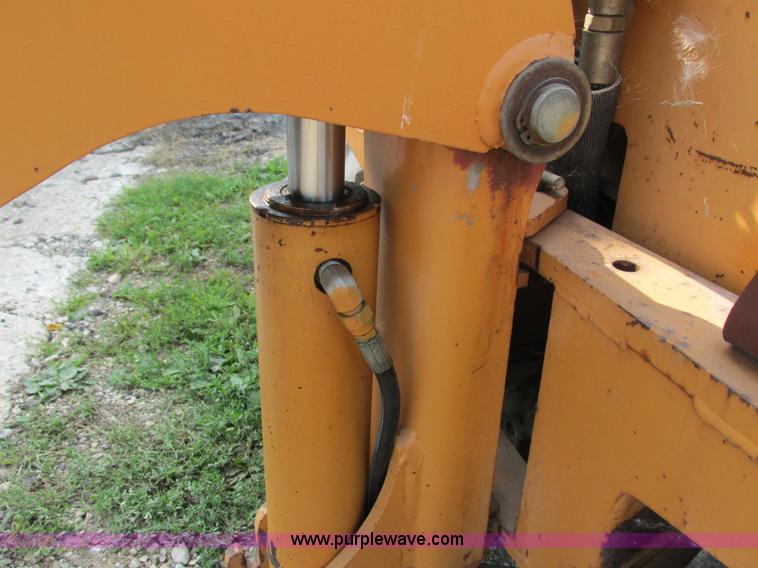 image for item G8995 1991 Case Maxi-Sneaker B cable plow