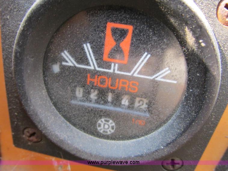 image for item G8995 1991 Case Maxi-Sneaker B cable plow