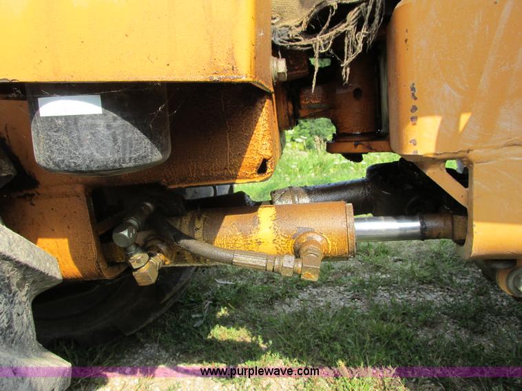 image for item G8996 1997 Case Maxi-Sneaker C cable plow