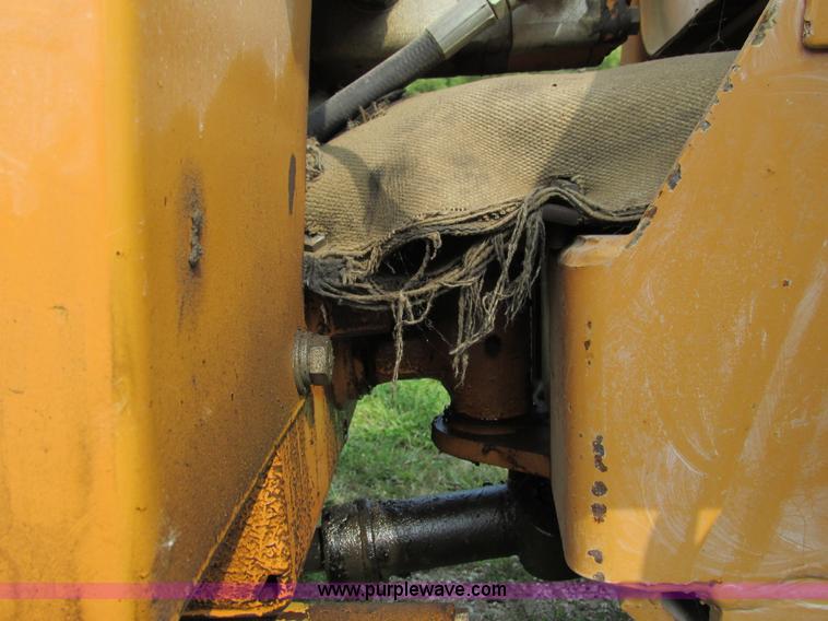 image for item G8996 1997 Case Maxi-Sneaker C cable plow