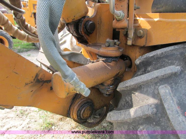 image for item G8996 1997 Case Maxi-Sneaker C cable plow