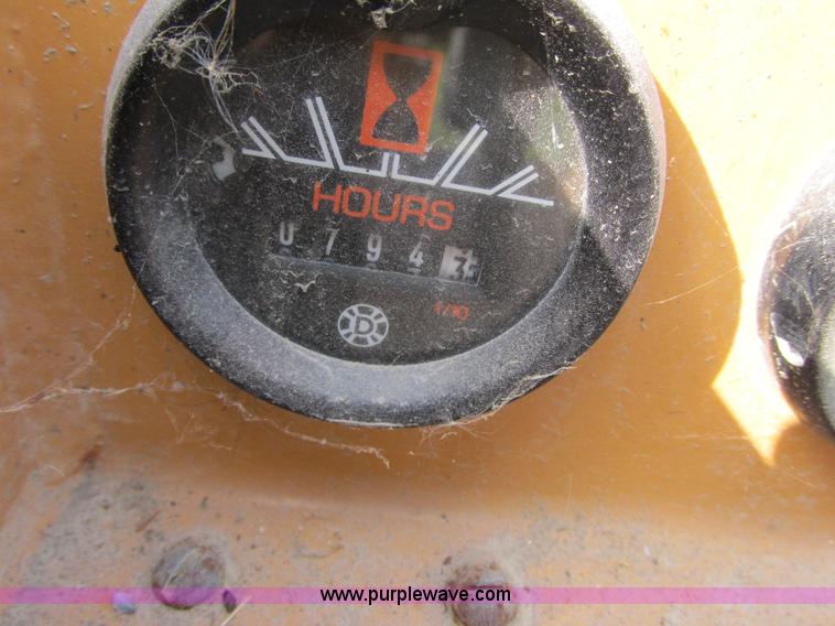 image for item G8996 1997 Case Maxi-Sneaker C cable plow