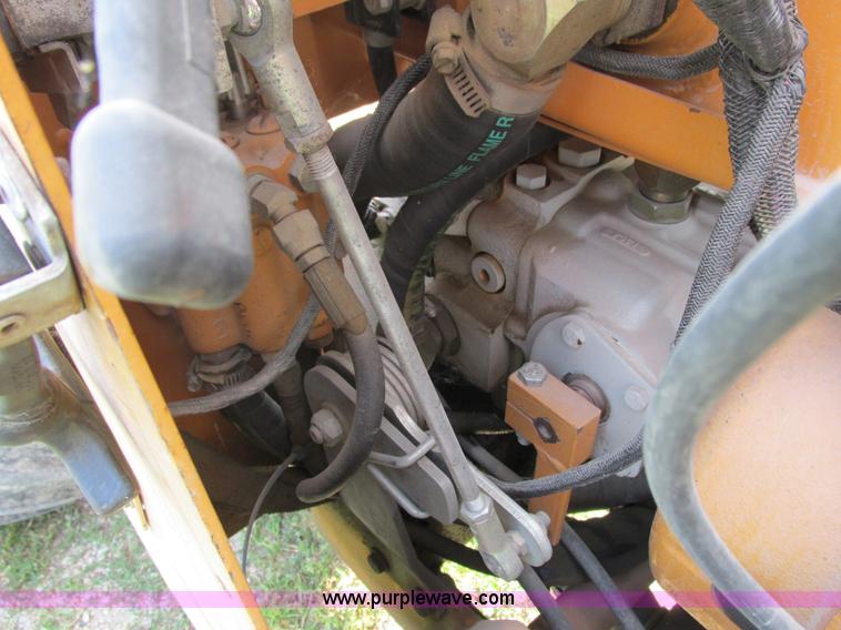 image for item G8996 1997 Case Maxi-Sneaker C cable plow