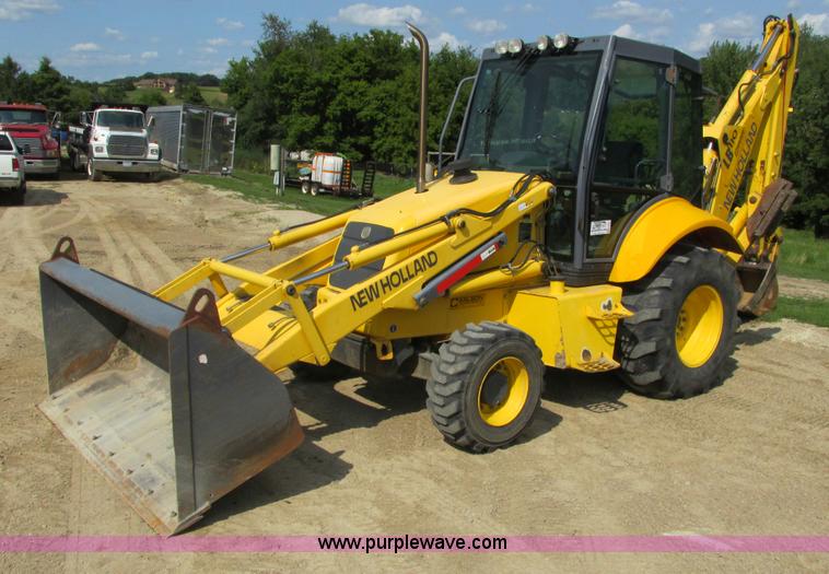 image for item G8997 2001 New Holland LB110 backhoe