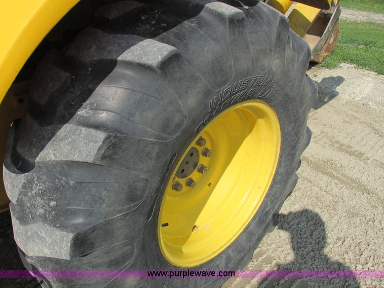 image for item G8997 2001 New Holland LB110 backhoe