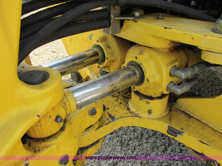image for item G8997 2001 New Holland LB110 backhoe