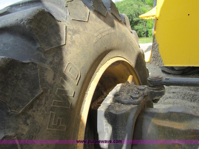 image for item G8997 2001 New Holland LB110 backhoe