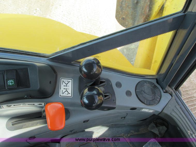 image for item G8997 2001 New Holland LB110 backhoe