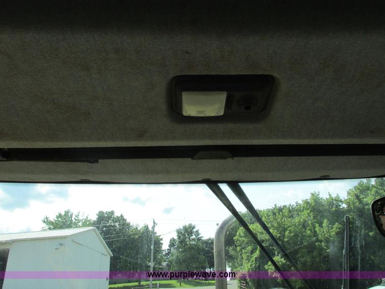 image for item G8997 2001 New Holland LB110 backhoe