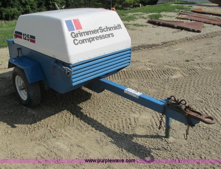 image for item G8998 Grimmer Schmidt 125 air compressor