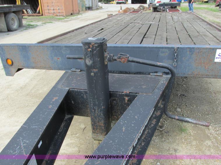 image for item G8999 1996 Towmaster T40 trailer