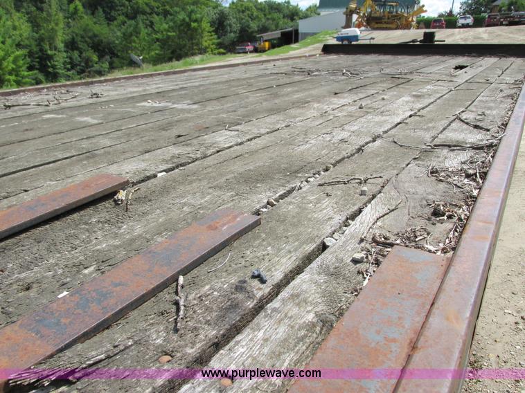 image for item G8999 1996 Towmaster T40 trailer