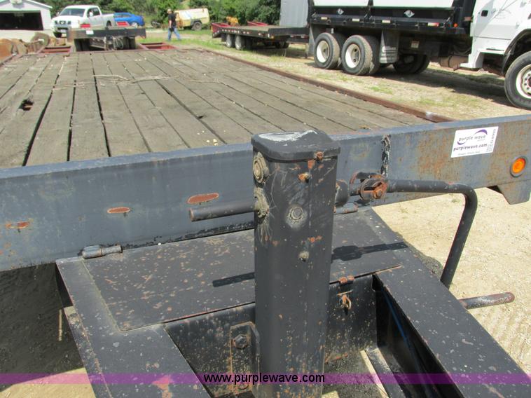 image for item G8999 1996 Towmaster T40 trailer