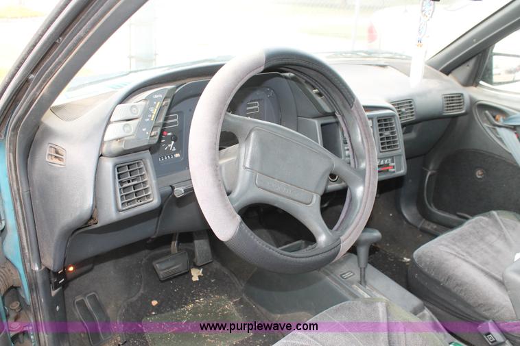 image for item I8043 1994 Pontiac Sunbird LE