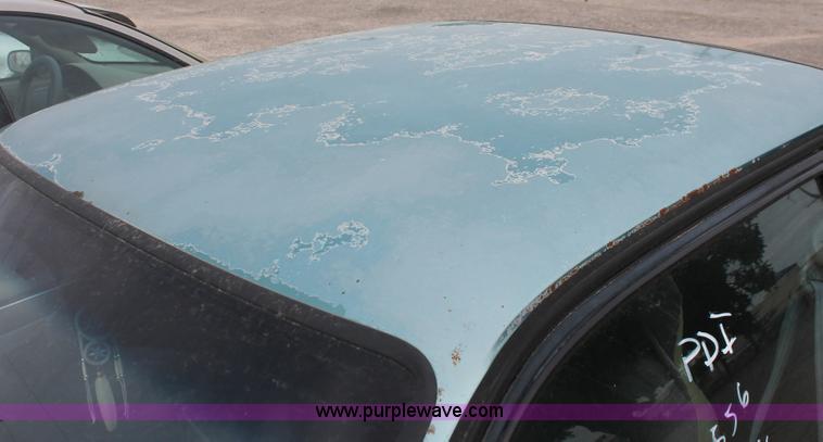 image for item I8043 1994 Pontiac Sunbird LE